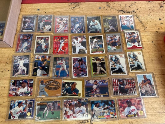 32 Albert Belle Sports cards in plastic sleeves