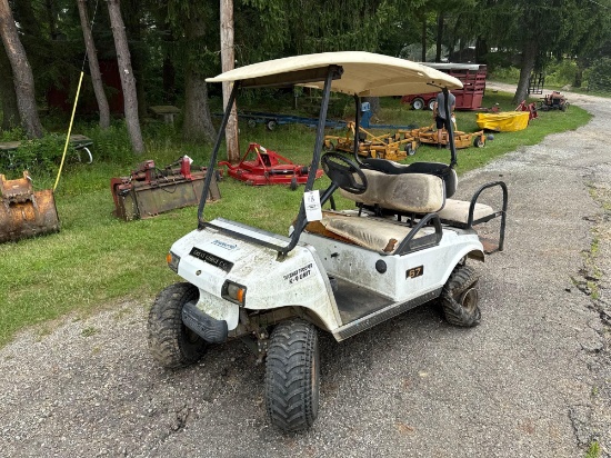 Club Car Gas Golf Cart - Does not run - Has been sitting awhile