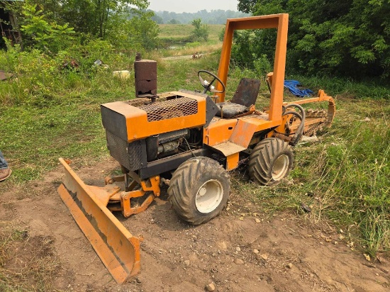 Midmark 321 Trencher, not running, hydrostatic 4X4