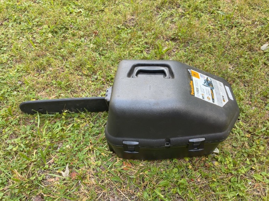 PoulanPro 18in Chainsaw