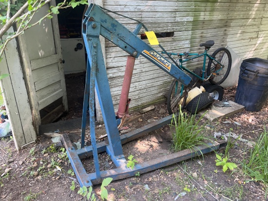 Cub Cadet Cherry Picker