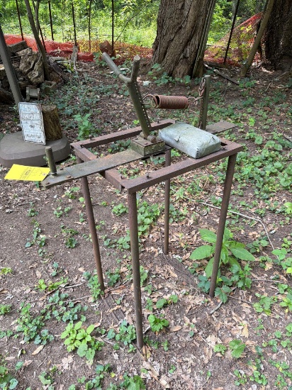 Arm Wrestling Practice Table