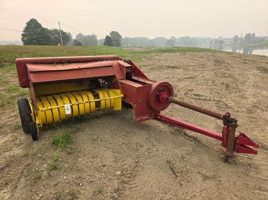 New Holland square baler