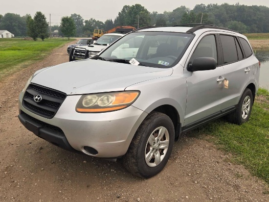 2009 Hyundai Sanata F, runs and drives, 150,383 miles, AWD