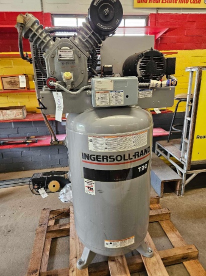 Ingersoll Rand T30 model 2475 air compressor