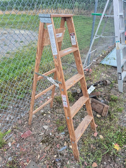 Werner 5 Ft. Folding Ladder