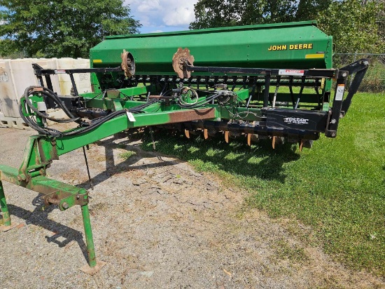 John Deere 15ft 1560 grain drill