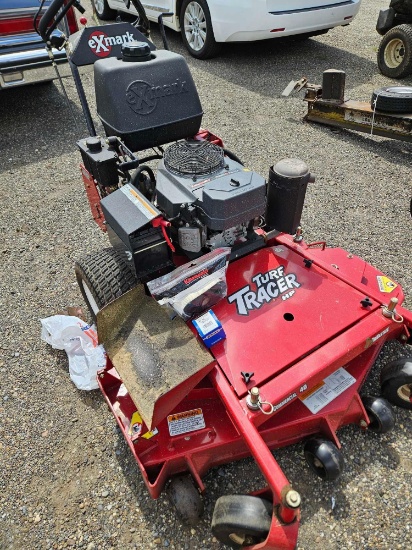 ExMark turf tracer mower, excellent, 400 hrs