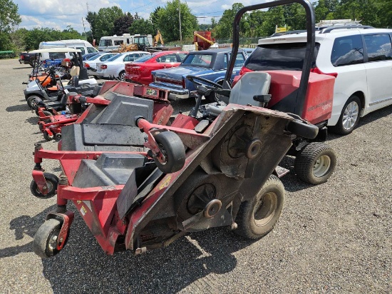 Toro Groundmaster 455D 4matic mower, runs