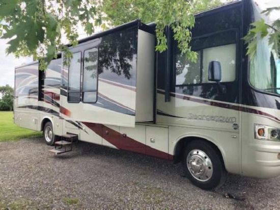 2011 Ford F53 35ft Recreational Vehicle, VIN # 1F66f5dy5b0a04699