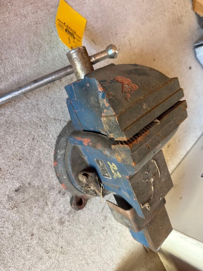 bench top vise