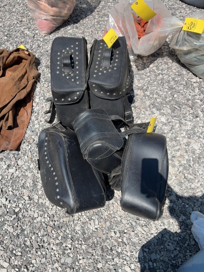 Leather motorcycle saddle bags
