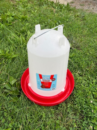 Brand New 3.5 gallon chicken waterer