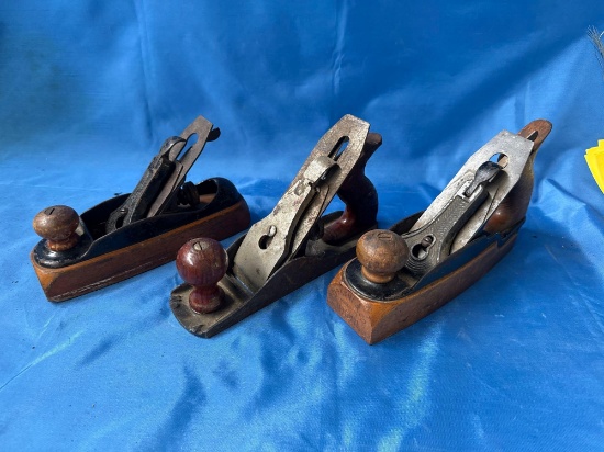 3 wood hand planes