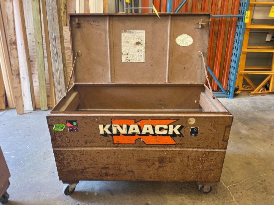 Knaack Rolling Job Site Storage Box