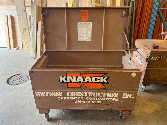 Knaack Rolling Job Site Storage Box