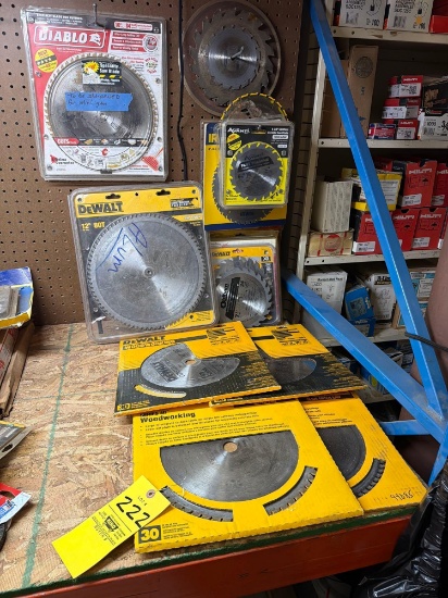 Assorted Woodworking Saw Blades, Dewalt