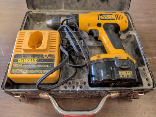 DeWalt Cordless Adjustable Clutch Drill