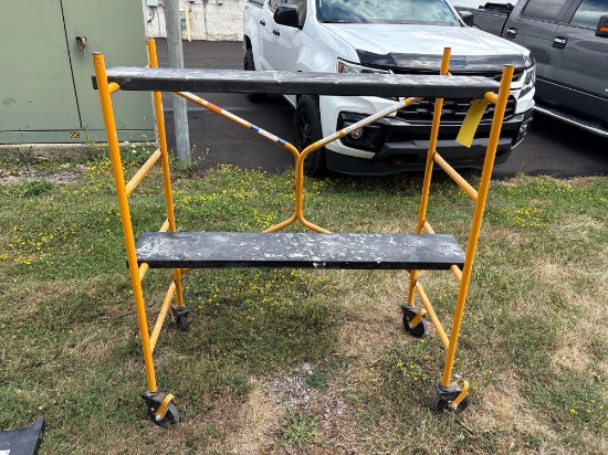 Foldable Mobile Work Stand on Casters