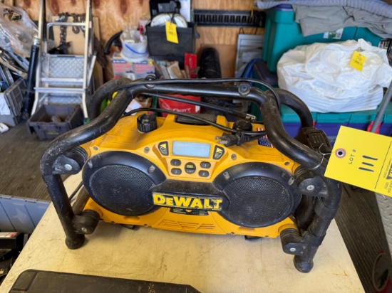 Dewalt radio