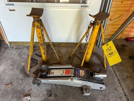 Car jack with (2) jack stands