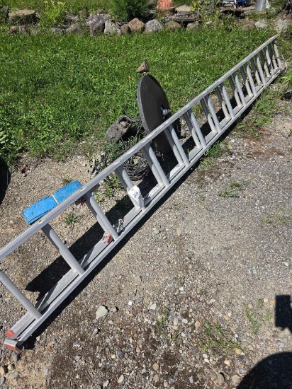 28 Step Werner Ext Ladder, Pump