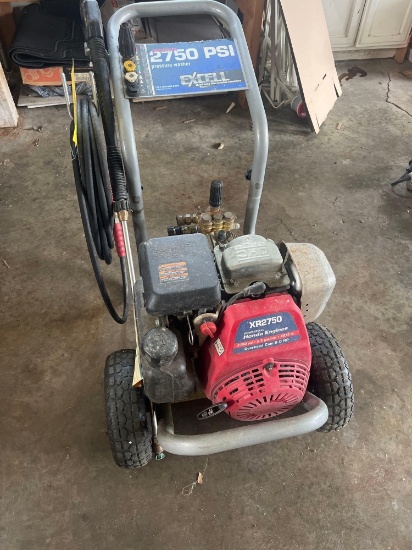Excell 2750 psi pressure washer with Honda engine