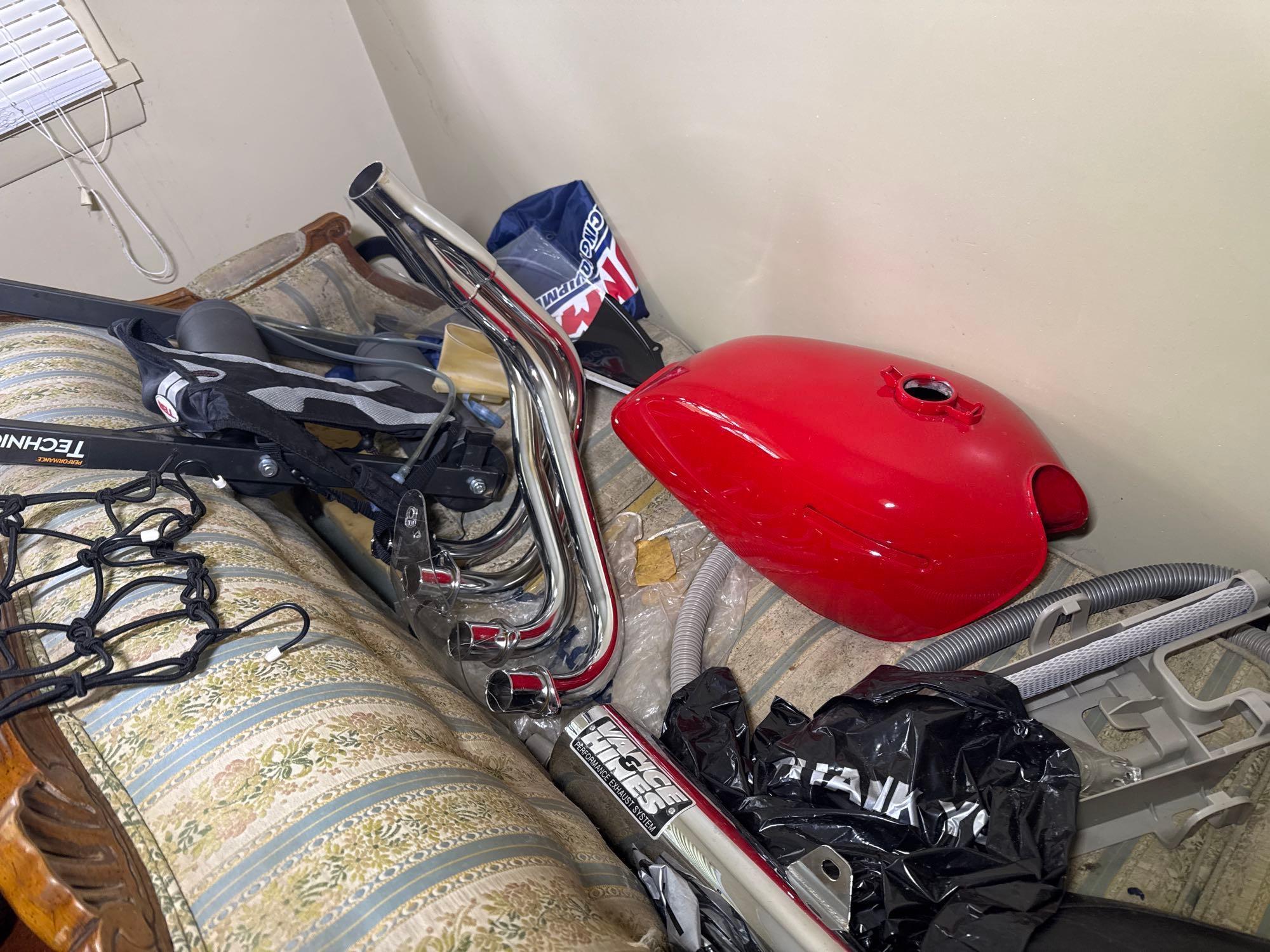 1978 Kawasaki KZ 1000 motorcycle in parts | Proxibid