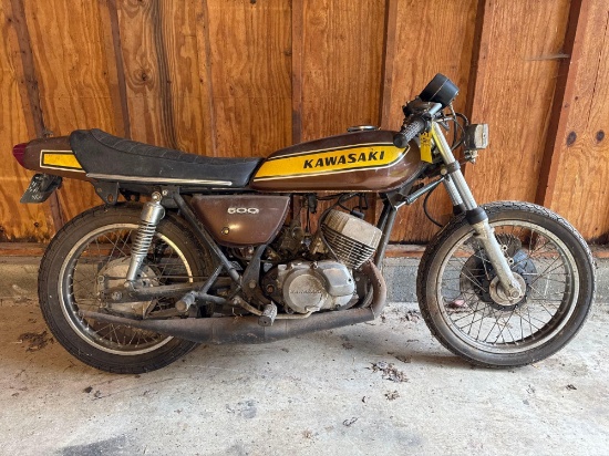 1975 Kawasaki H1F Mach III 500 2 stroke motorcycle