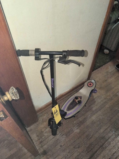 Razor E100 scooter with charger