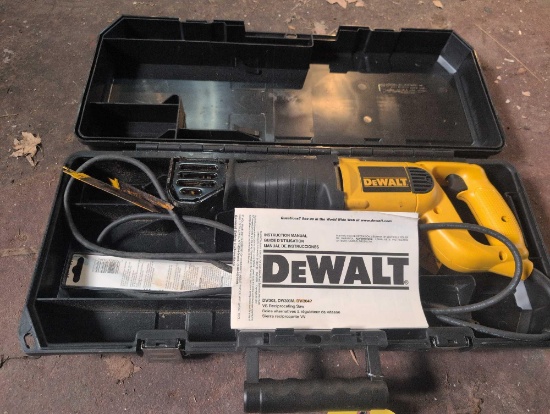 DeWalt corded saw zaw