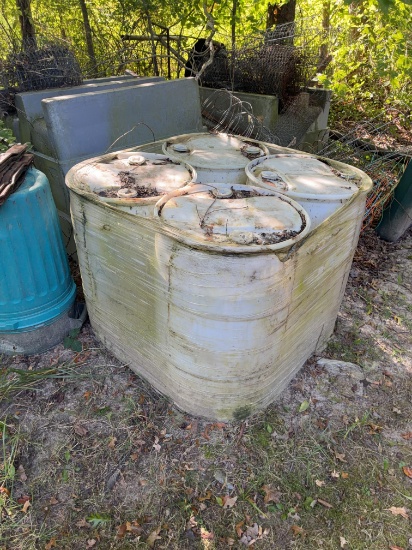 (4) Plastic Drums