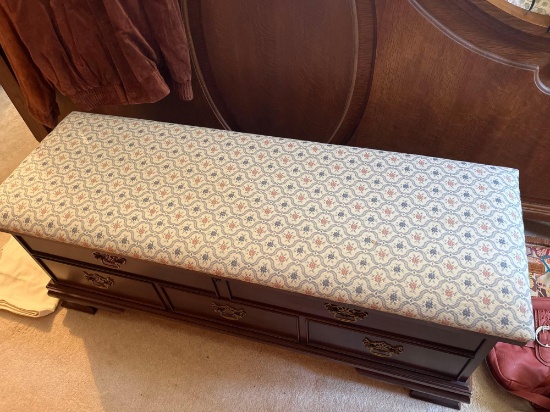 Lane Cedar Chest