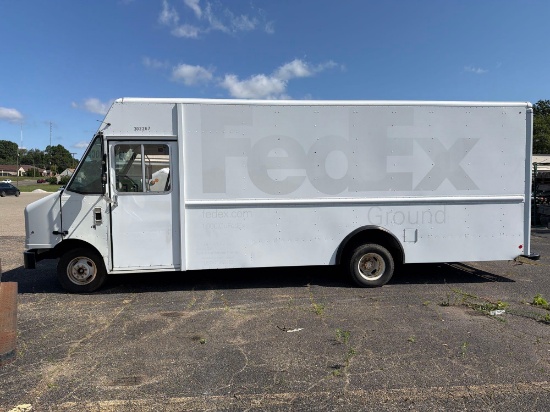 2011 Ford E-450 Super Duty Van