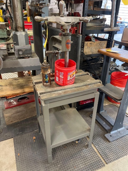 Lassy Model 12F Hand Tapper