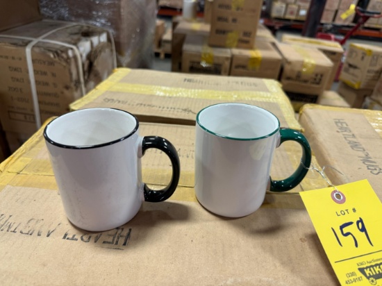 Pallet of green and black handle mugs - Approximately 792 mugs