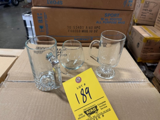 Pallet of a variety of different style glasses - Approximately 420 glasses