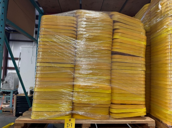 Pallet of 12 x 16 in. Plastic Tub Lids
