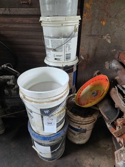 6 Buckets White masonry sand