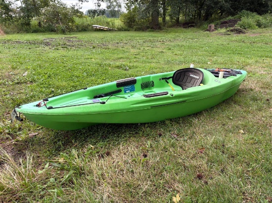 Sundolphin 10 ft kayak