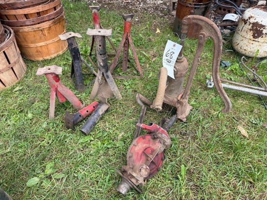 barrel pump, Jack stands