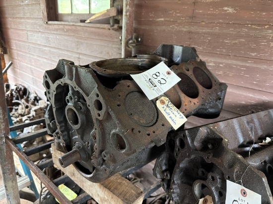 1977 Chevy 305 Cu In motor