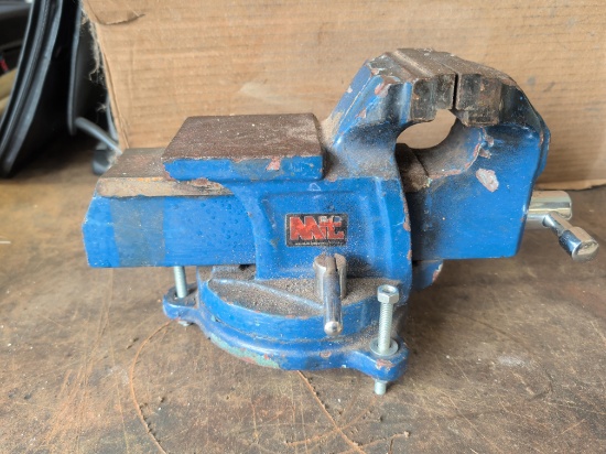 Michigan Industries Bench Vise 4"