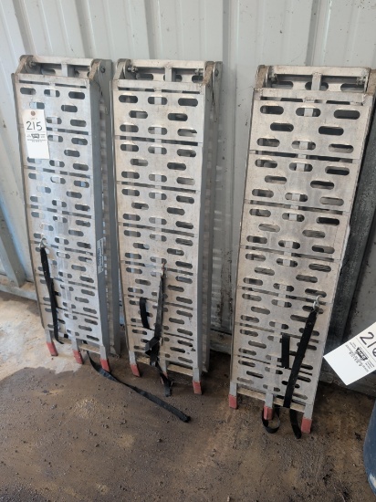 (3) Folding Aluminum aluminum ramps
