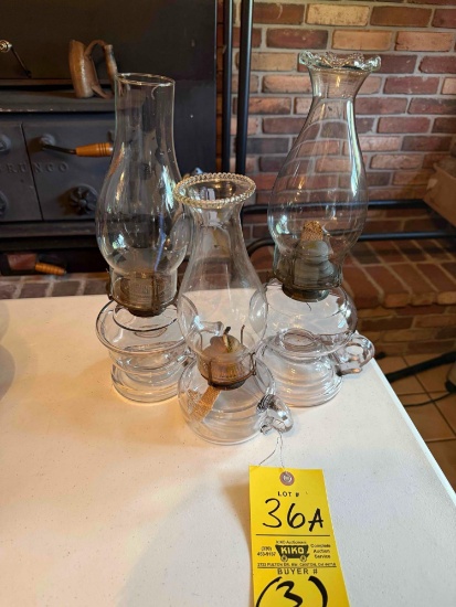 (3) oil hand lamps