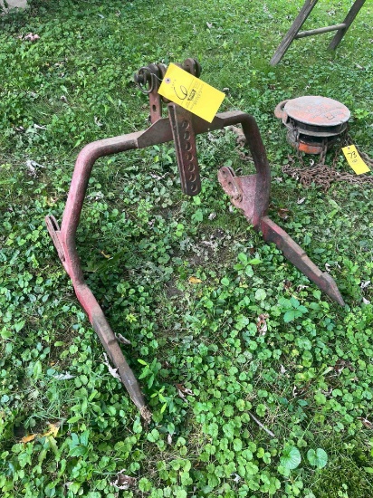 International fast hitch to 3 pt adapter