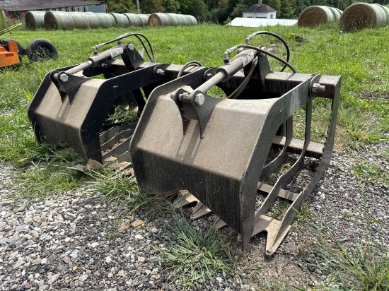 Maxim quick attach grapple with root rake edge