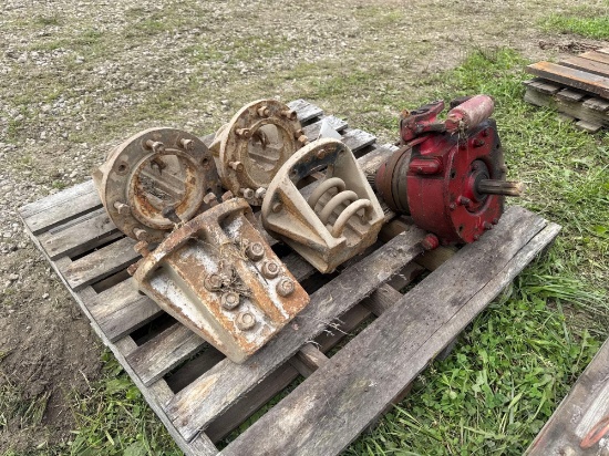 IH wheel hubs - PTO
