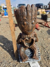 Concrete Groot planter