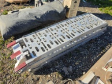 Folding aluminum ramps